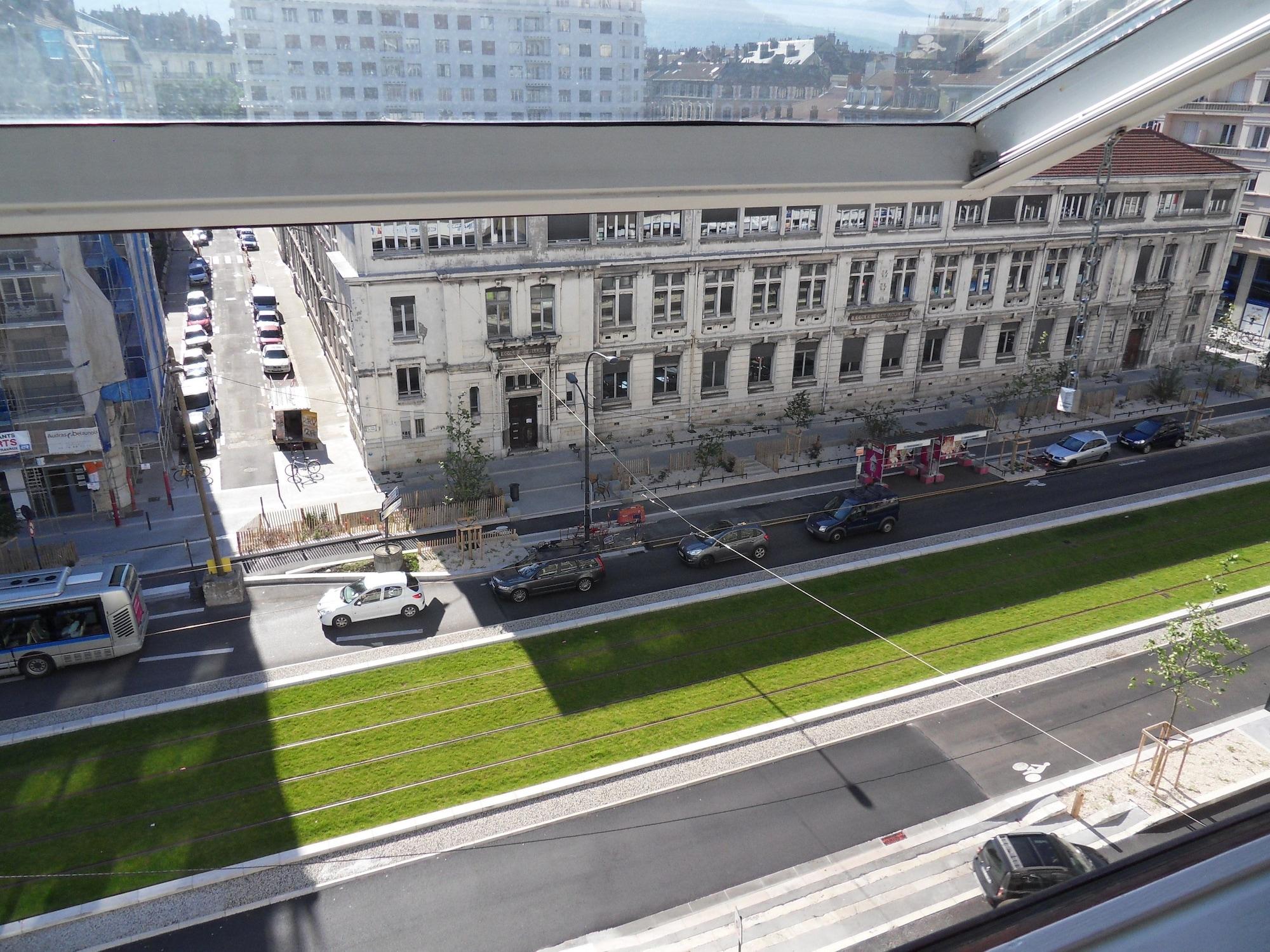 Ibis Styles Grenoble Centre Gare Hotell Exteriör bild