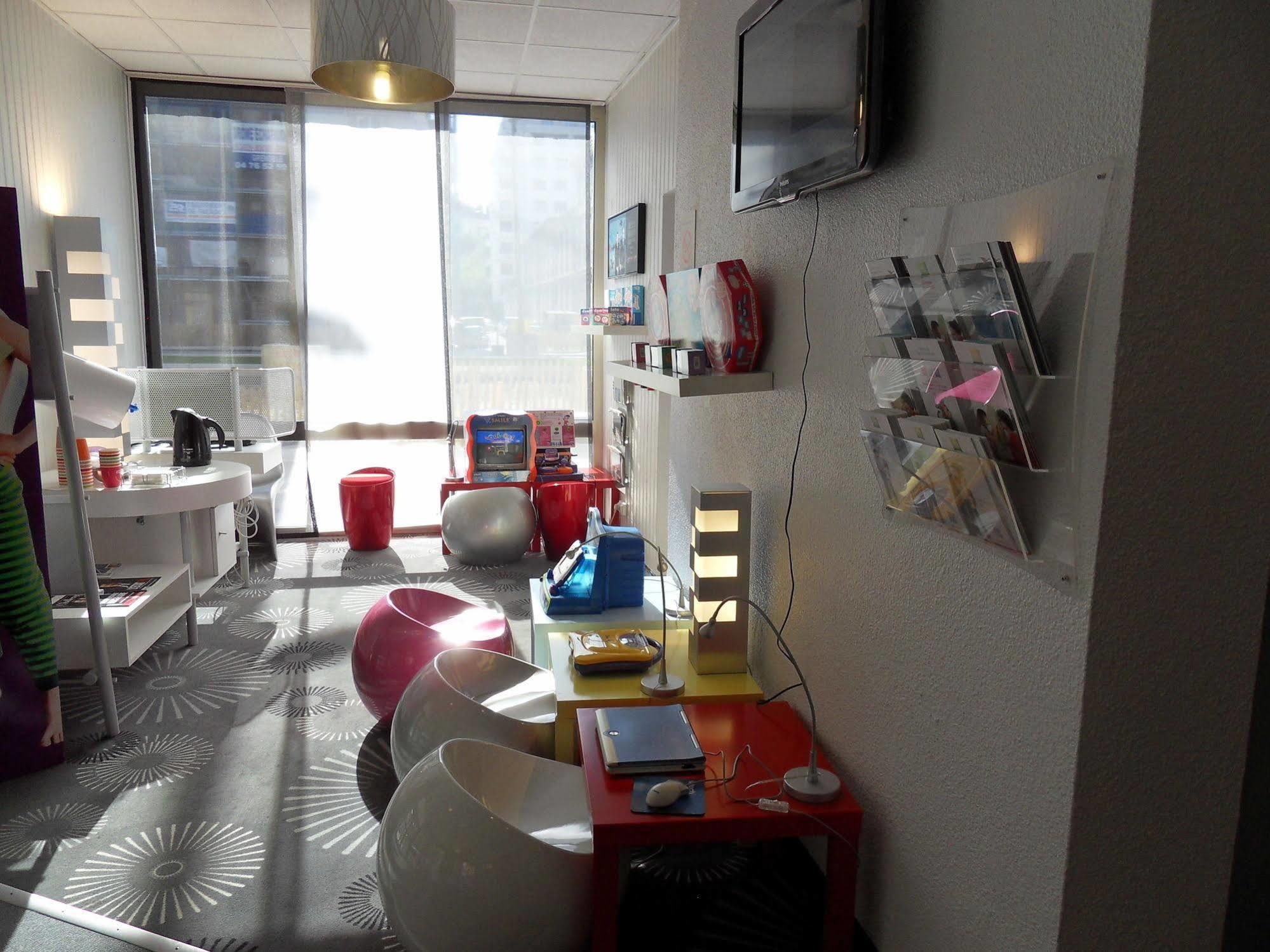 Ibis Styles Grenoble Centre Gare Hotell Exteriör bild