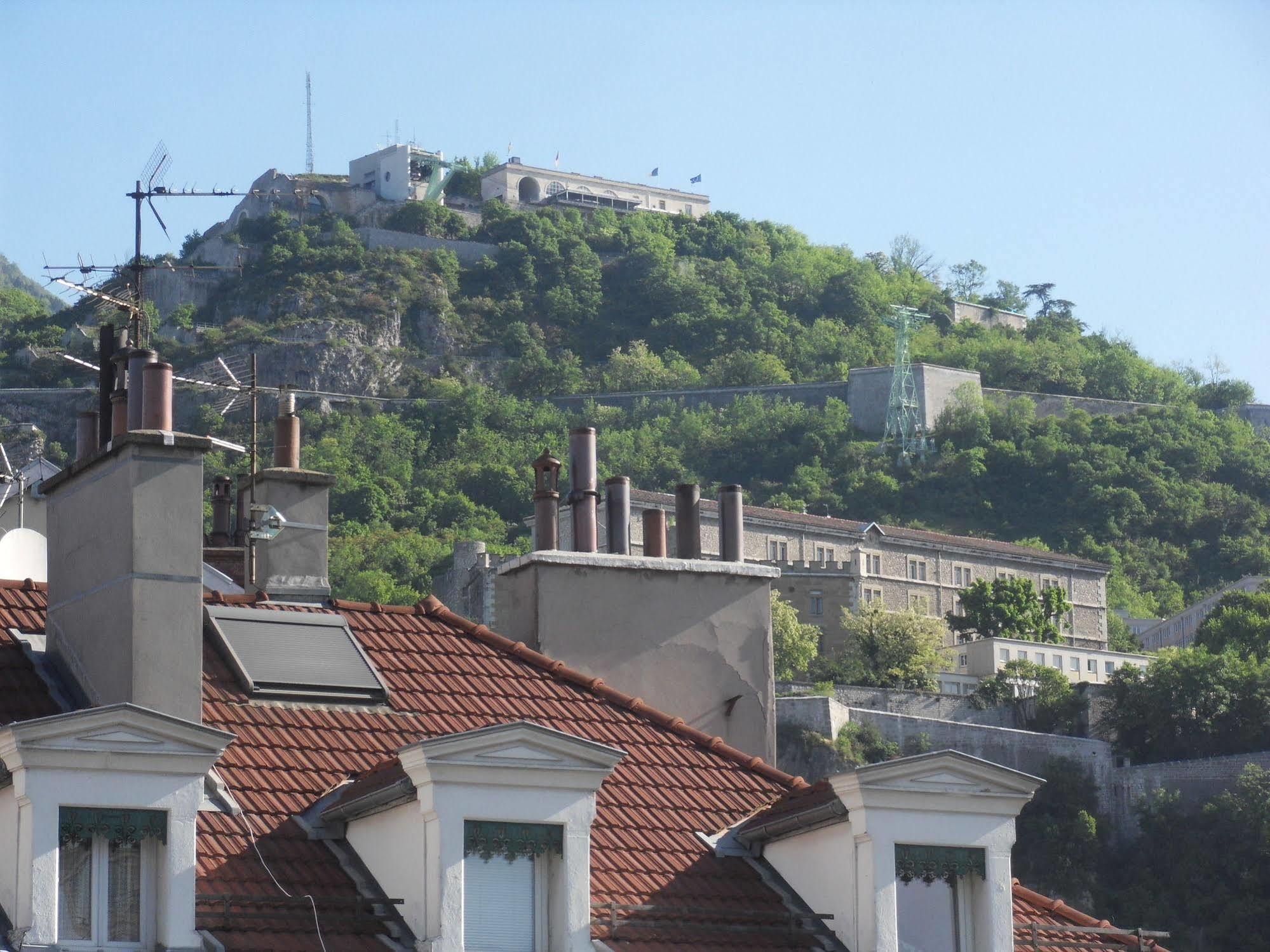 Ibis Styles Grenoble Centre Gare Hotell Exteriör bild
